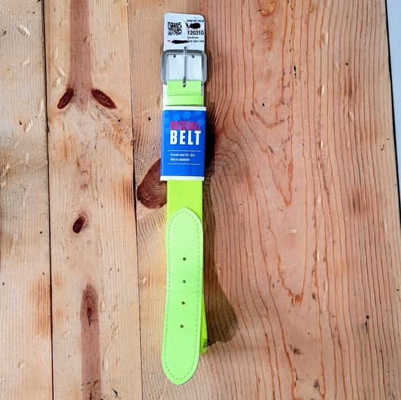 Academy Sports Youth Adjustable Baseball Belt NEW Yellow ONE SIZE 18 In-34 In. - Picture 2 of 5